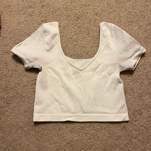 White ribbed v neck crop top